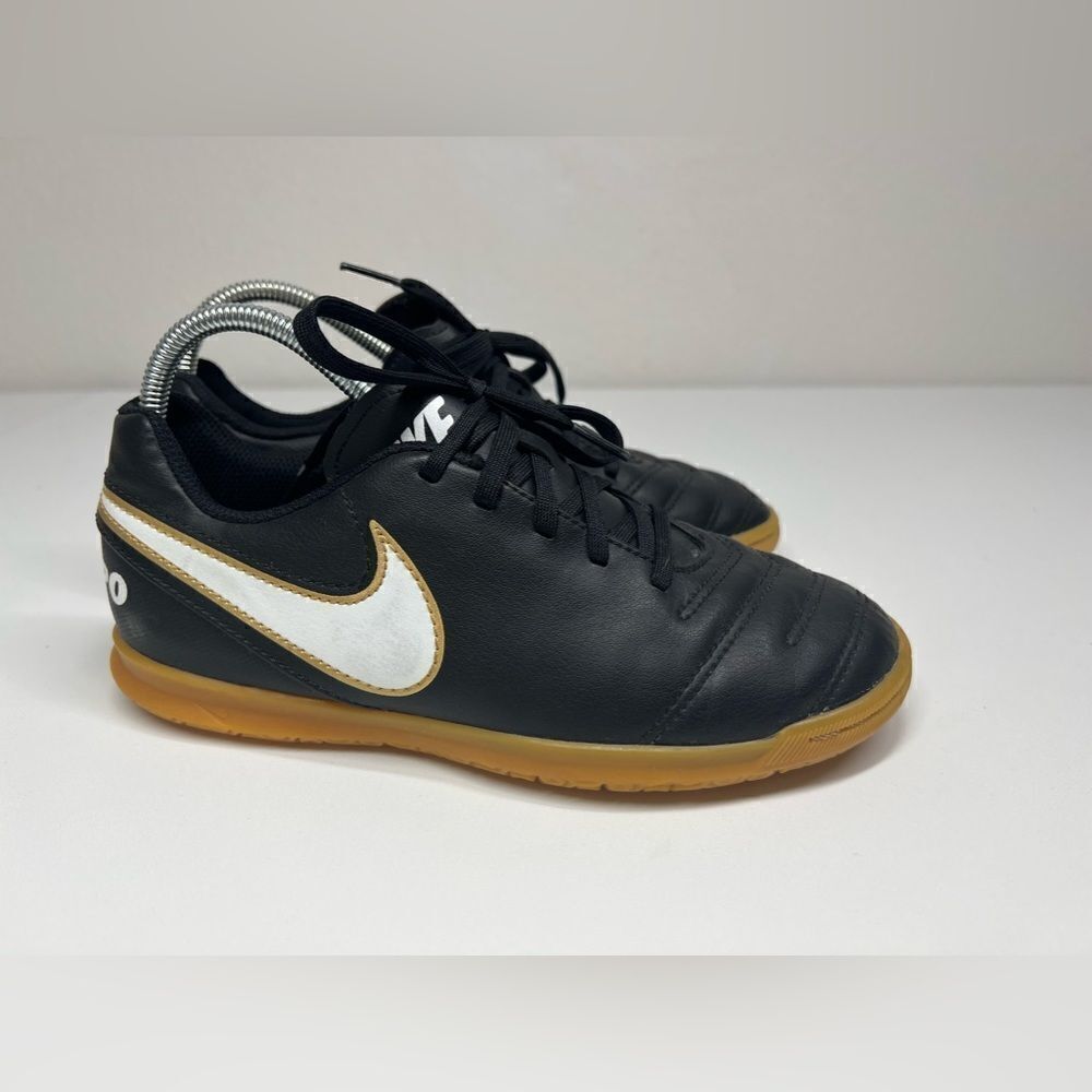 Nike leather sneakers kids size 3Y